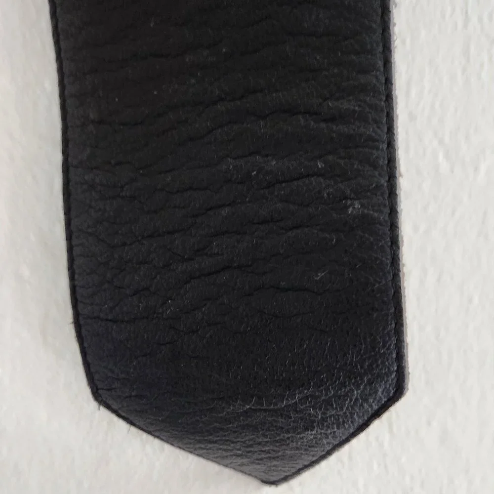 Vintage extra wide black leather gold hardware belt Sz S-M - Picture 9 of 11